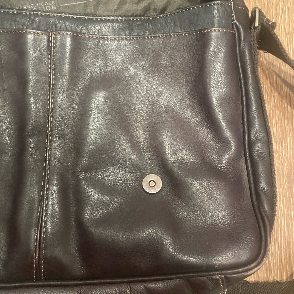 Kenneth Cole Brown Leather Messenger Bag - Picture 13 of 16